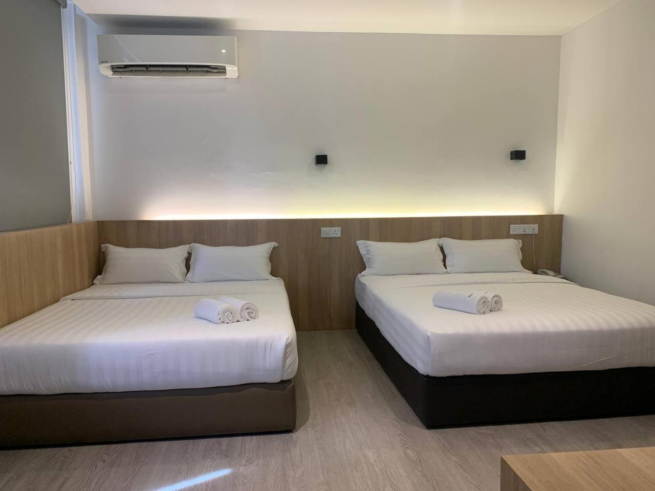The Daily Hotel Kota Kinabalu Exterior photo