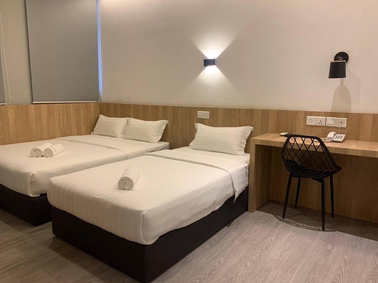 The Daily Hotel Kota Kinabalu Exterior photo