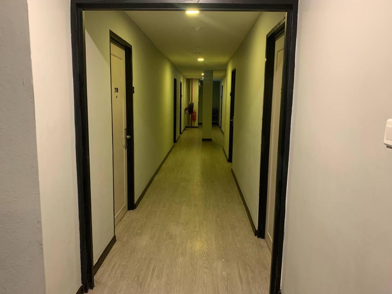 The Daily Hotel Kota Kinabalu Exterior photo